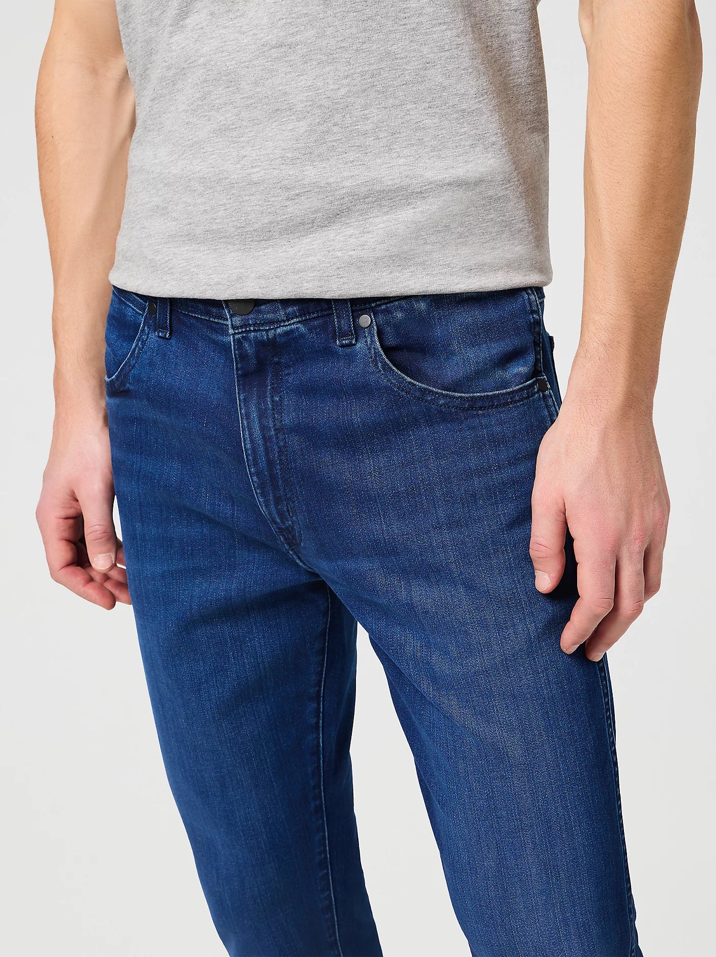 WRANGLER
LARSTON MEDIUM STRETCH APOLLO 112341425