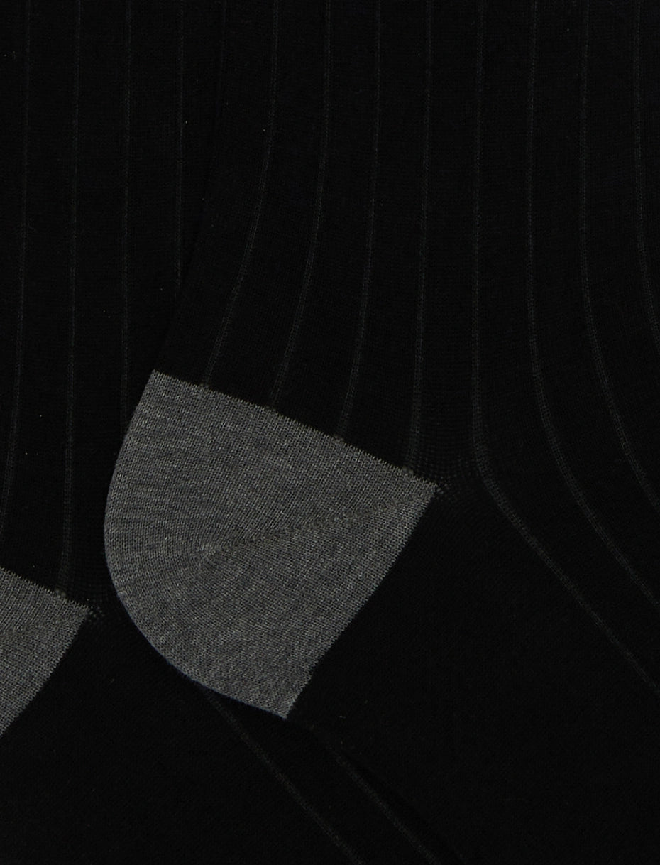 GALLO
CALZE LUNGHE UOMO IN COTONE TINTA UNITA IN CONTRASTO AP511053