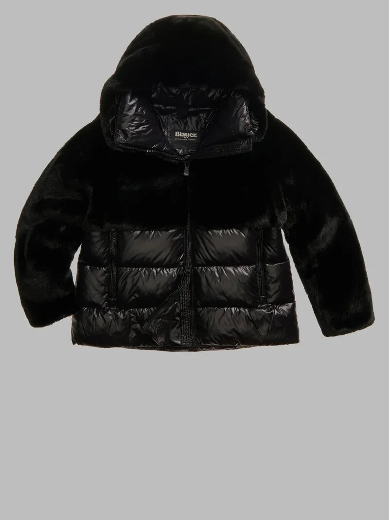 BLAUER
GIUBBETTO NYLON CON PELLICCIA ECO FANEVIL 25WBLDC02178 006646
