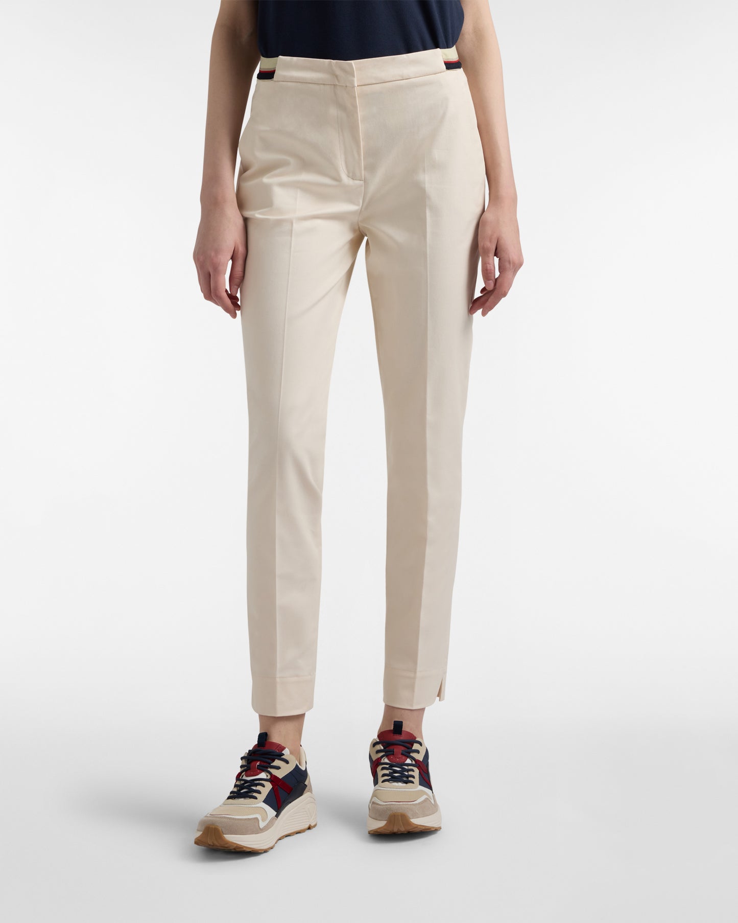 HARMONT&BLAINE
CHINOS CON ELASTICO RIGATO IN VITA WSQD39 053377