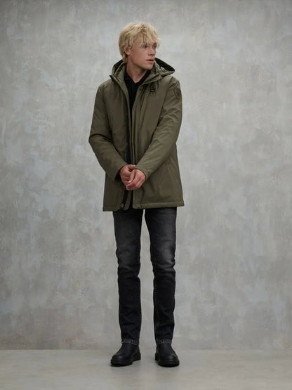 BLAUER
PARKA CON CAPPUCCIO REMOVIBILE CHESTER 25WBLUK03142 005480