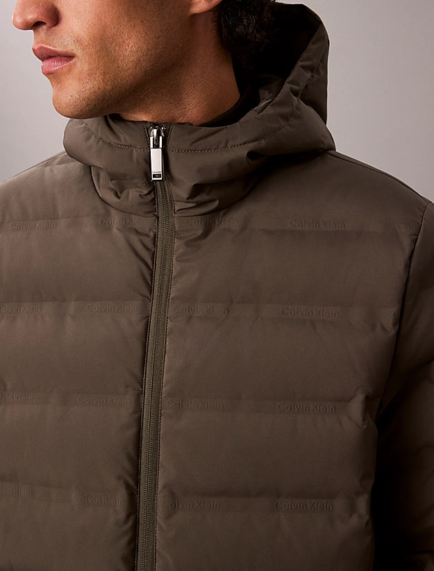 CALVIN KLEIN
PIUMINO RIPIEGABILE TRAPUNTATO RIPIEGABILE CON LOGO GOFFRATO LV04LD521G