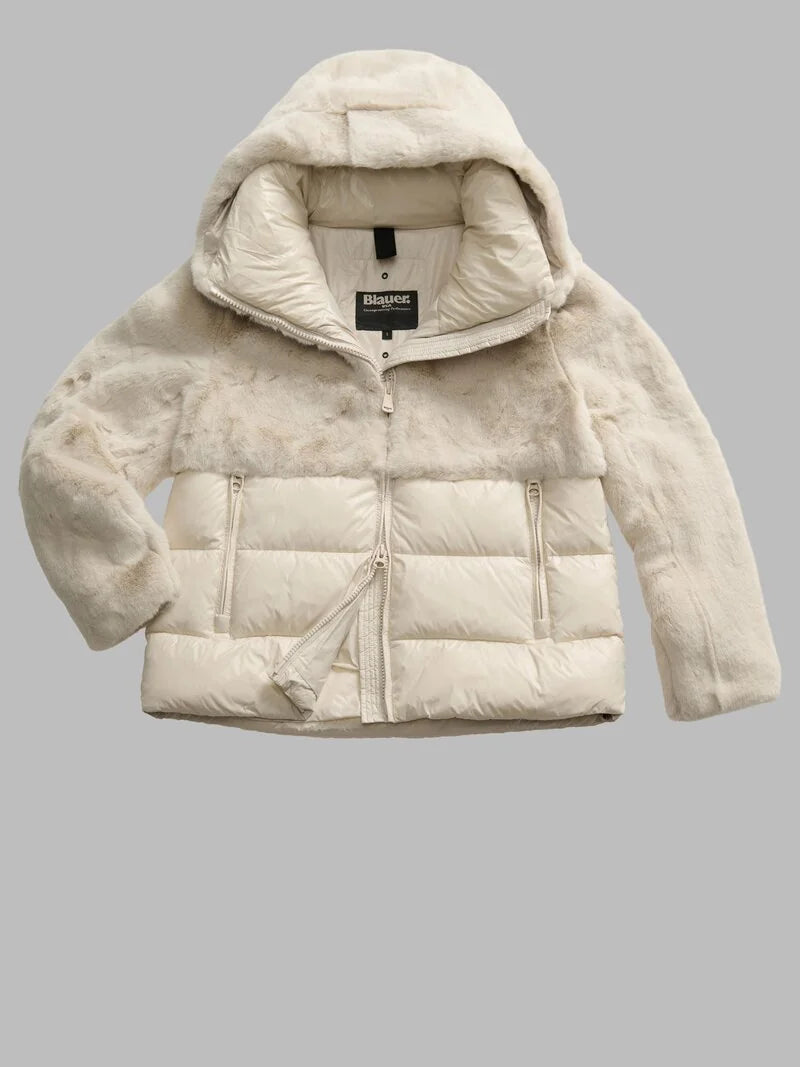 BLAUER
GIUBBETTO NYLON CON PELLICCIA ECO FANEVIL 25WBLDC02178 006646