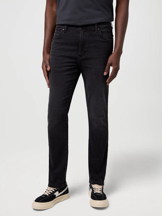 WRANGLER
LARSTON HIGH STRETCH SLIM TAPERED JEANS 112371657