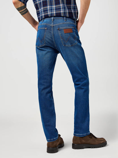 WRANGLER
LARSTON MEDIUM STRETCH DANDELION SUMMER 112362458